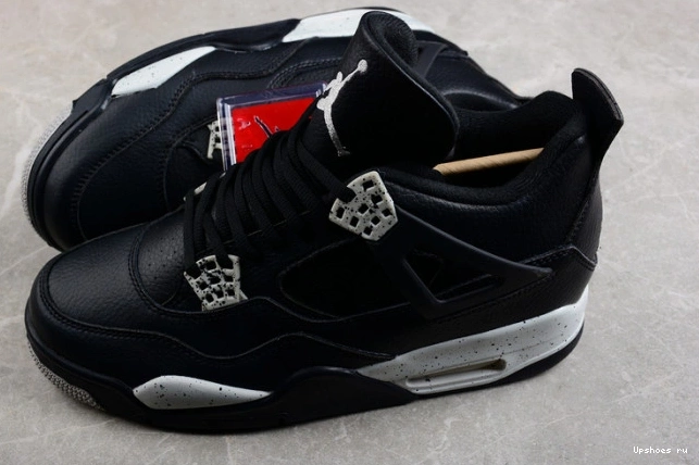 Oreo (2015) Jordan Retro 4 314254-003 0301